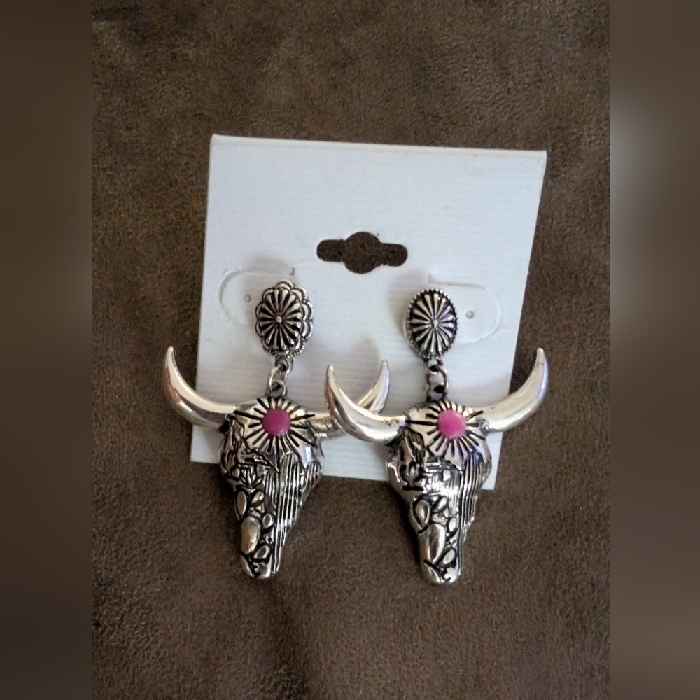 Silver and Pink Bull Skull Western Earrings - Picture 4 of 5